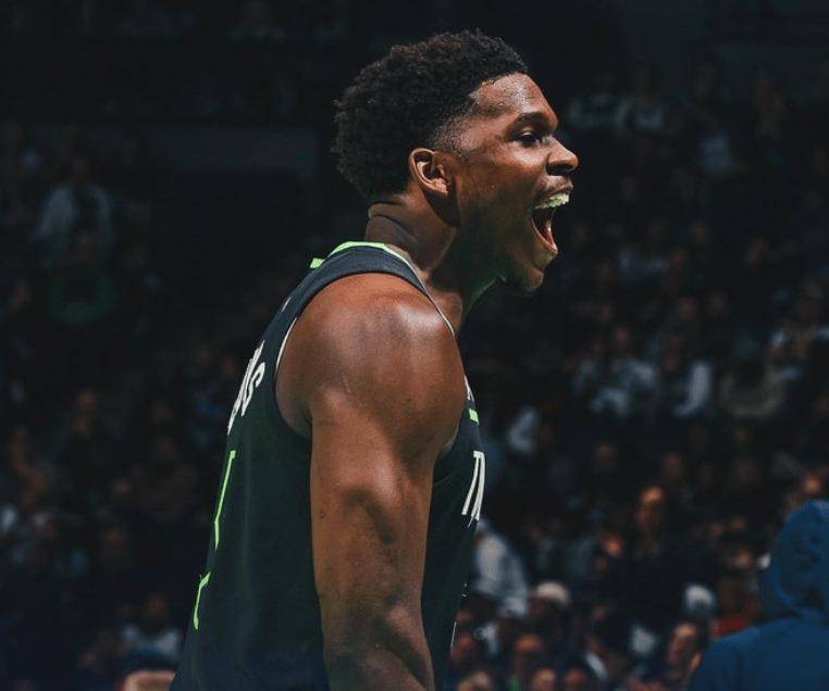 爱德华兹手感滚烫，带领圣安东尼奥马刺险胜波士顿凯尔特人，赛后一句话霸气侧漏的简单介绍